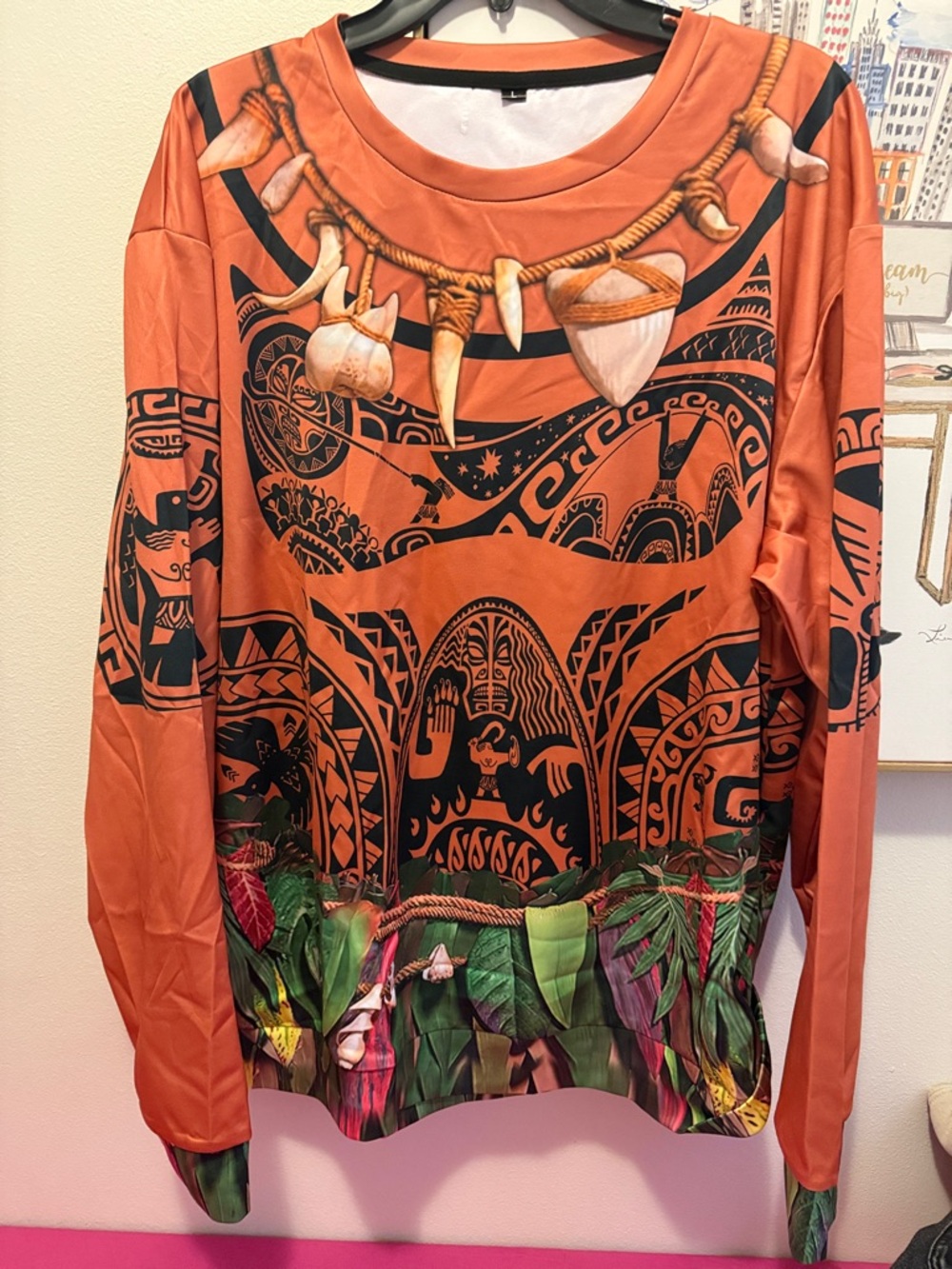 Men’s large Maui shirt, perfect for Run Disney race